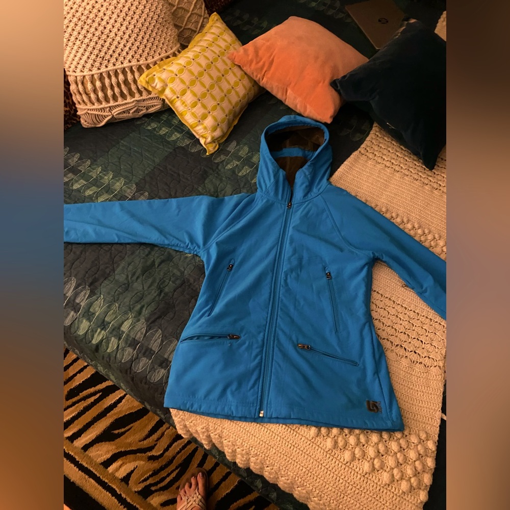 Women’s Burton skiing/snowboarding jacket